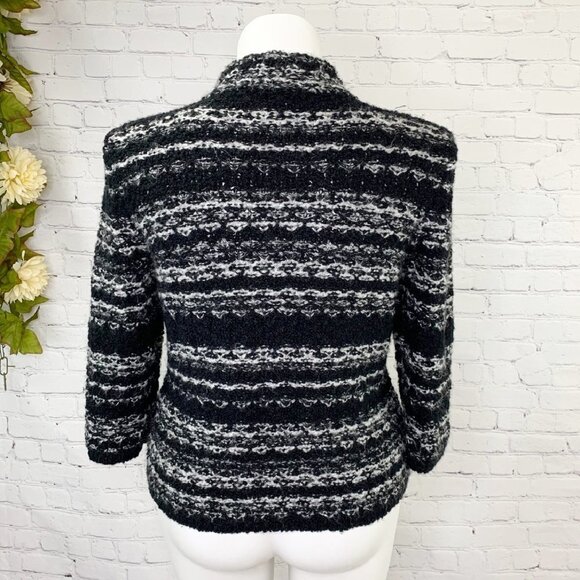TWEEDS BLACK & GRAY LARGE BUTTON CARDI SWEATER XL - Picture 3 of 4